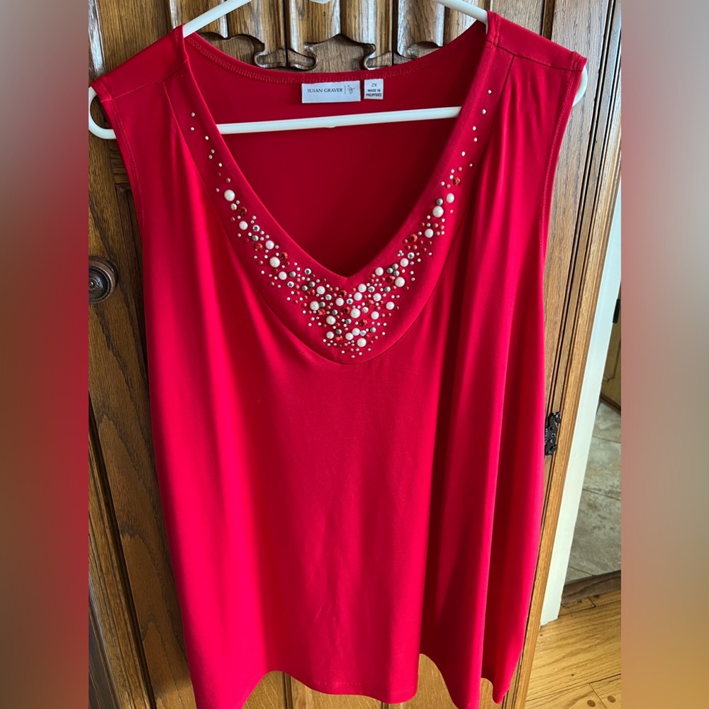 Susan Graver perfect fancy embellished tank.  2X